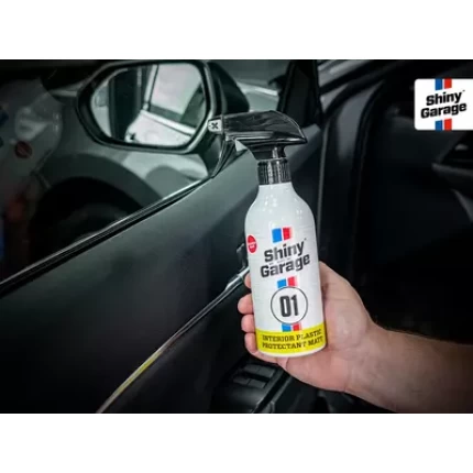 Защитный спрей для интерьерного пластика с матовым эффектом Shiny Garage Interior Plastic Protectant Matt, 500мл
